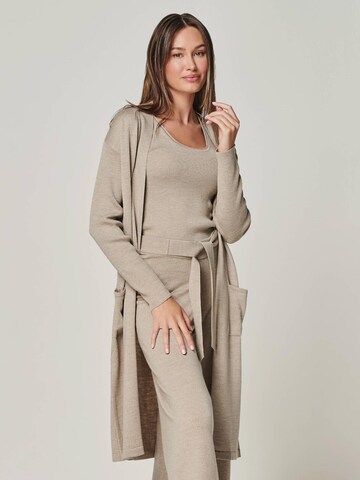 YOU LOOK PERFECT Hausanzug 'LOUNGEWEAR SET  - Cardigan Blossom & Top Blossom & Pants Bailey' in Grau