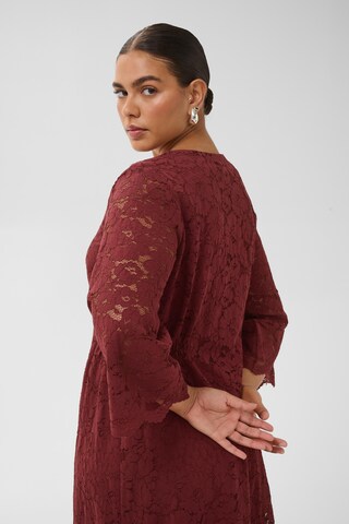 KAFFE CURVE - Vestido 'Siri' em vermelho