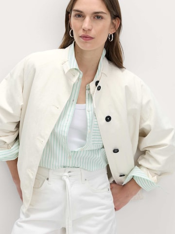 Marks & Spencer Tussenjas in Beige: voorkant