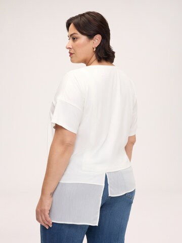 Maglietta di Fiorella Rubino in bianco