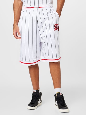 FUBU Loose fit Pants in White: front