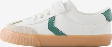 Next Кроссовки в Белый: спереди