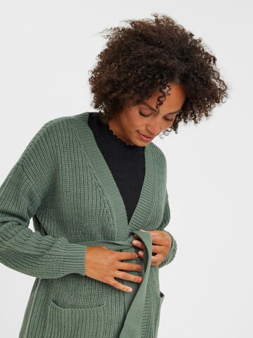 Vero Moda Maternity Strickjacke 'SAYLA' in Grün