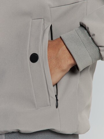 No Excess Jacke in Grau