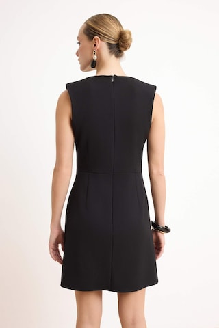 Rochie de la Trendyol pe negru