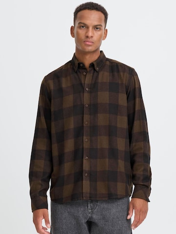Coupe regular Chemise 'BHBUSTER' BLEND en marron