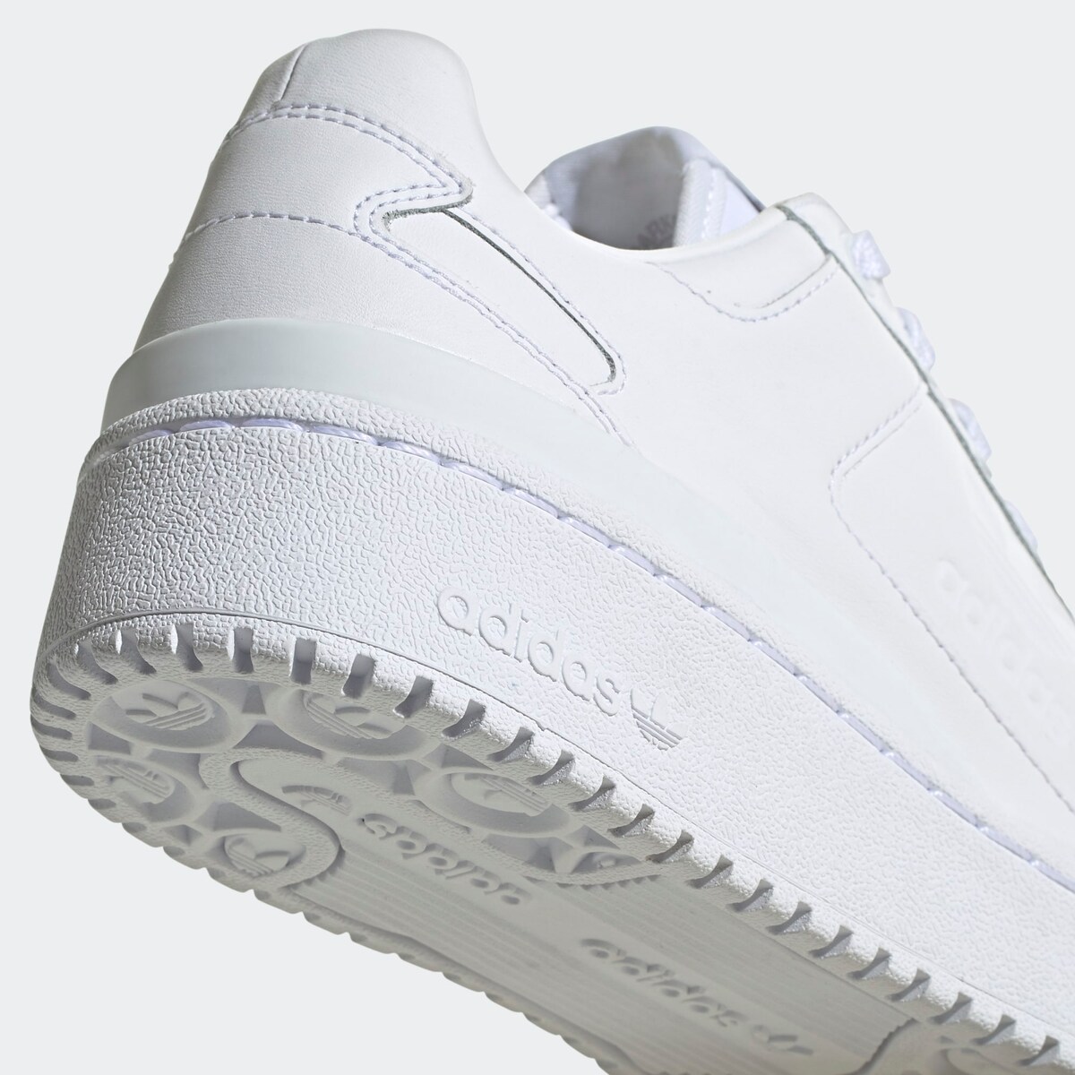 ADIDAS ORIGINALS Tenisky 'Forum Bold' - bílá | ABOUT YOU