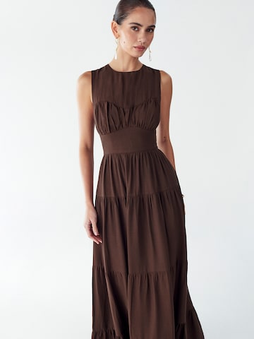 St MRLO Šaty 'Elowyn' – hnědá