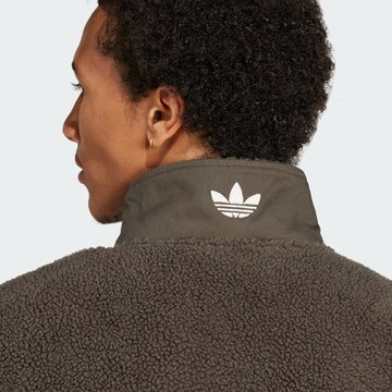 ADIDAS ORIGINALS Tröja 'Premium Essentials' i grön