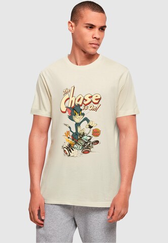 ABSOLUTE CULT Shirt 'Tom And Jerry - The Chase Is On' in Beige: voorkant