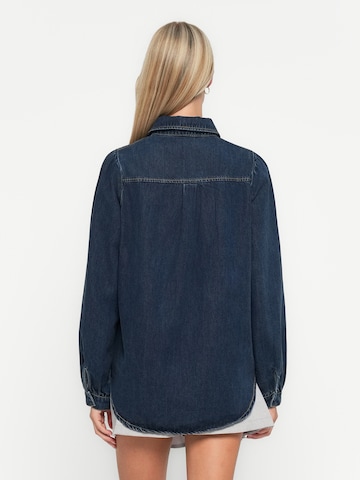 ONLY Between-Season Jacket 'ONLJULIE' in Blue