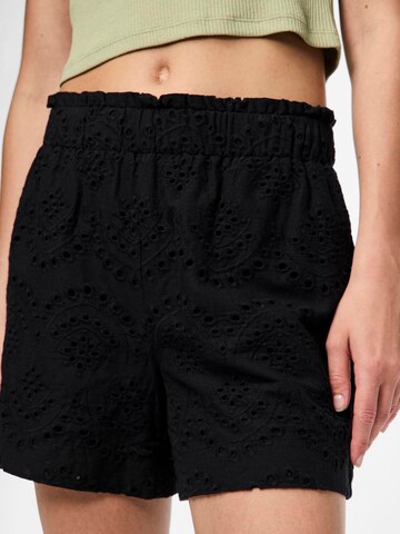 PIECES - regular Pantalón 'PCVilde' en negro