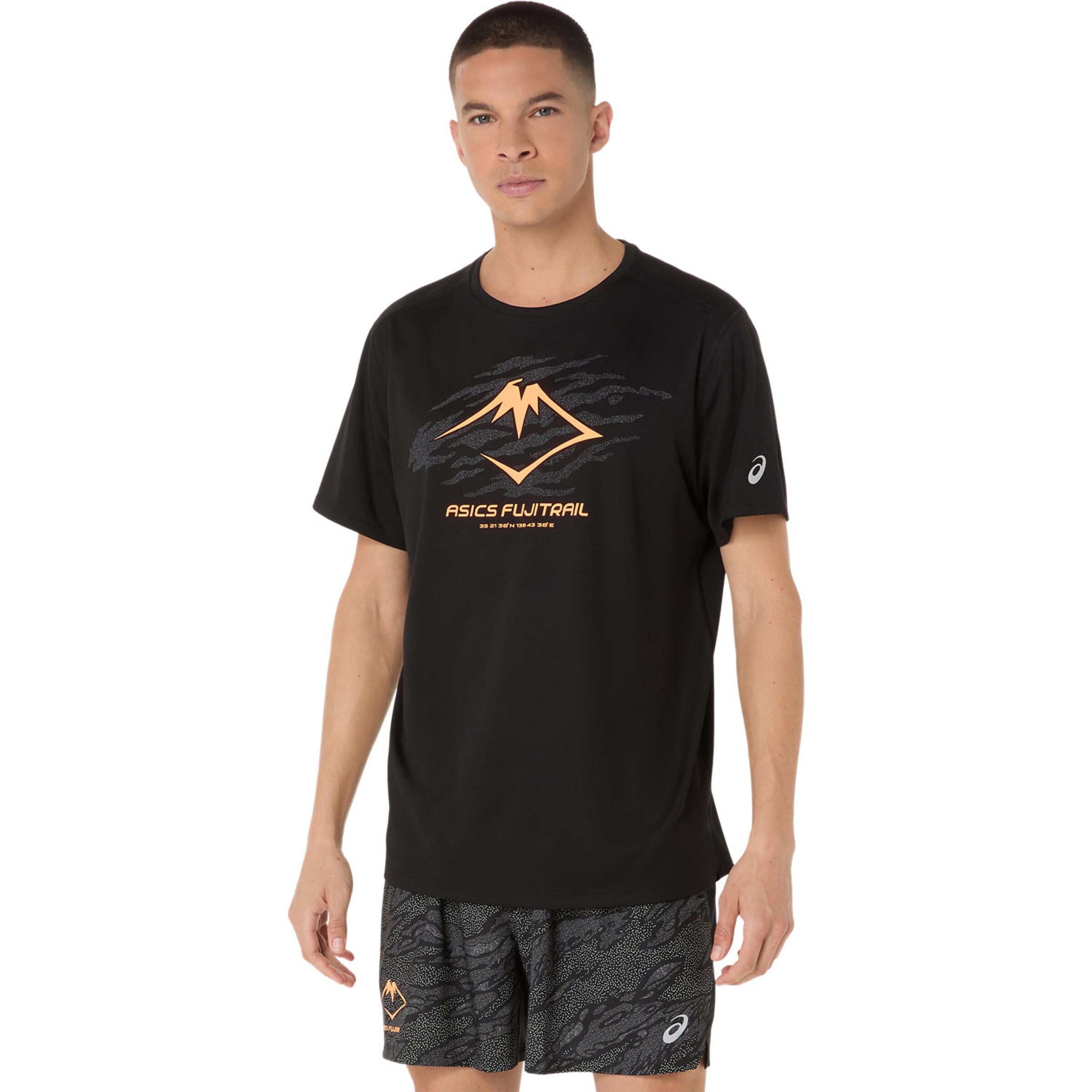 ASICS Funktionsshirt in Schwarz: Vorderseite