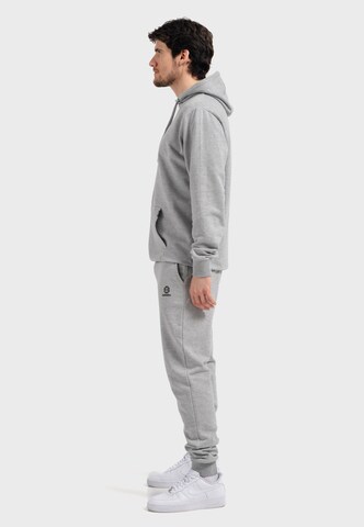 Oldskull Tapered Jogger 'Basic Oldskull 25 Logo' in Grau
