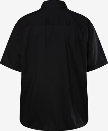 Coupe regular Chemise Boston Park en noir