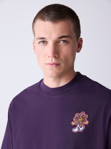 T-Shirt Next en violet