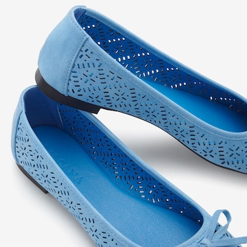 LASCANA Ballet Flats in Blue