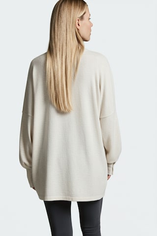 Cotton Candy Cardigan in Weiß