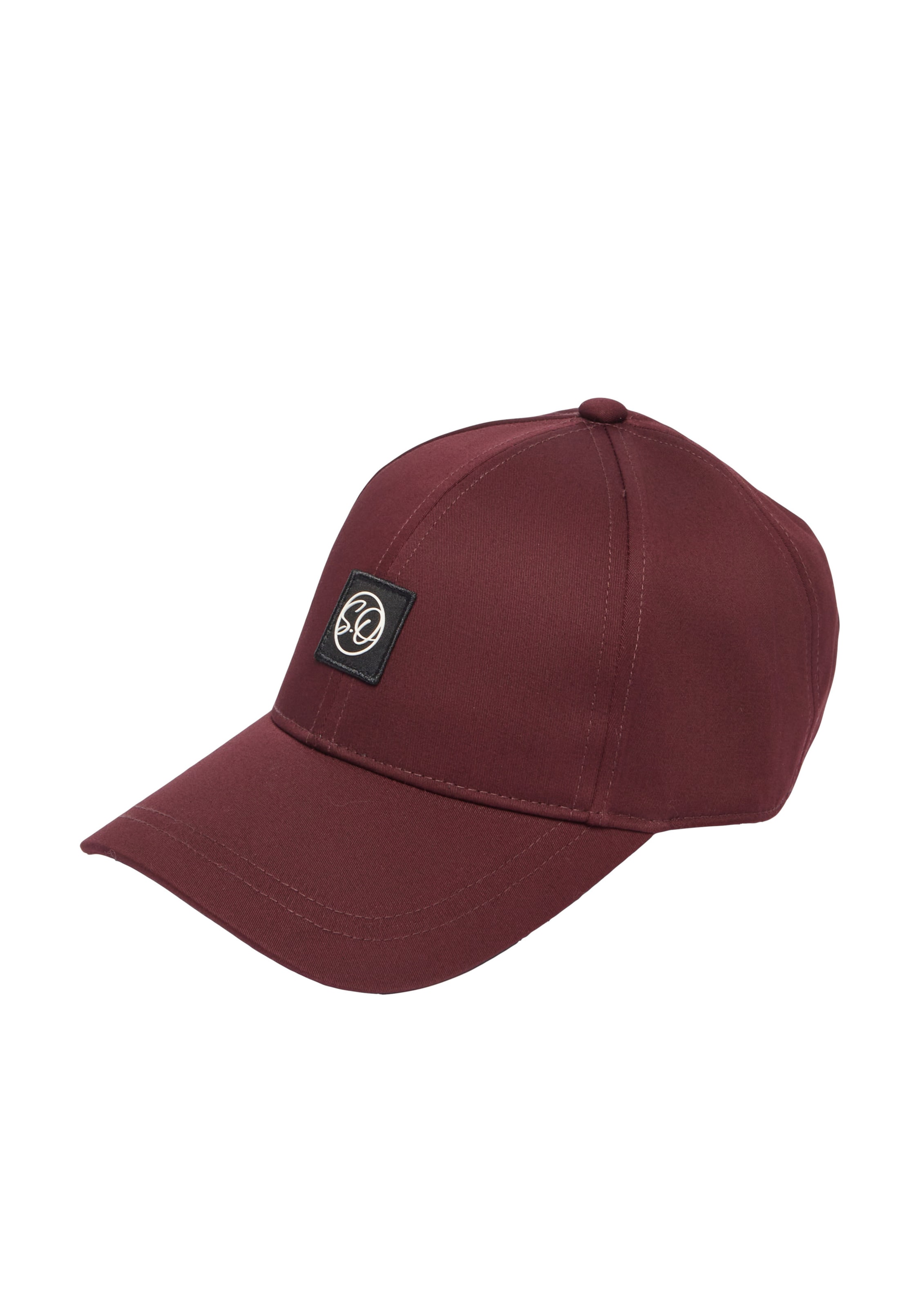 s.Oliver Cap in Red: front