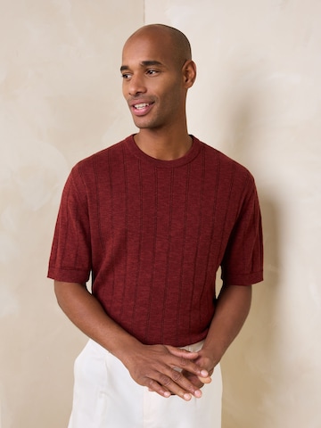 Pull-over Next en rouge : devant