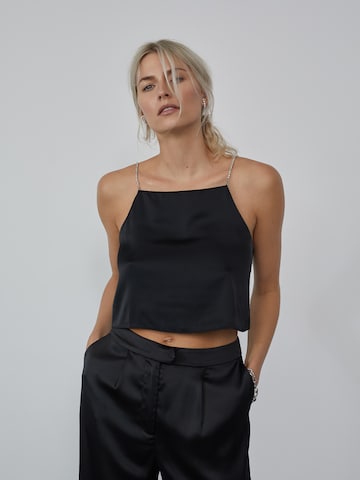 Top 'Elina' de la LeGer by Lena Gercke pe negru: față