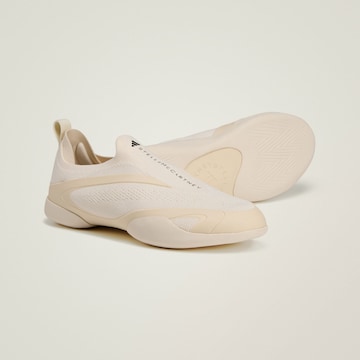 Pantofi sport 'Taekwondo' de la ADIDAS BY STELLA MCCARTNEY pe bej