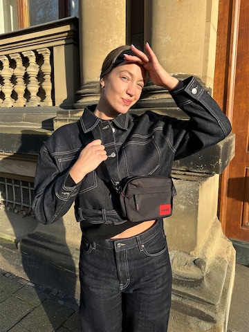 zils HUGO Starpsezonu jaka 'Galata 1'