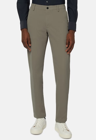Coupe slim Pantalon chino Boggi Milano en gris : devant
