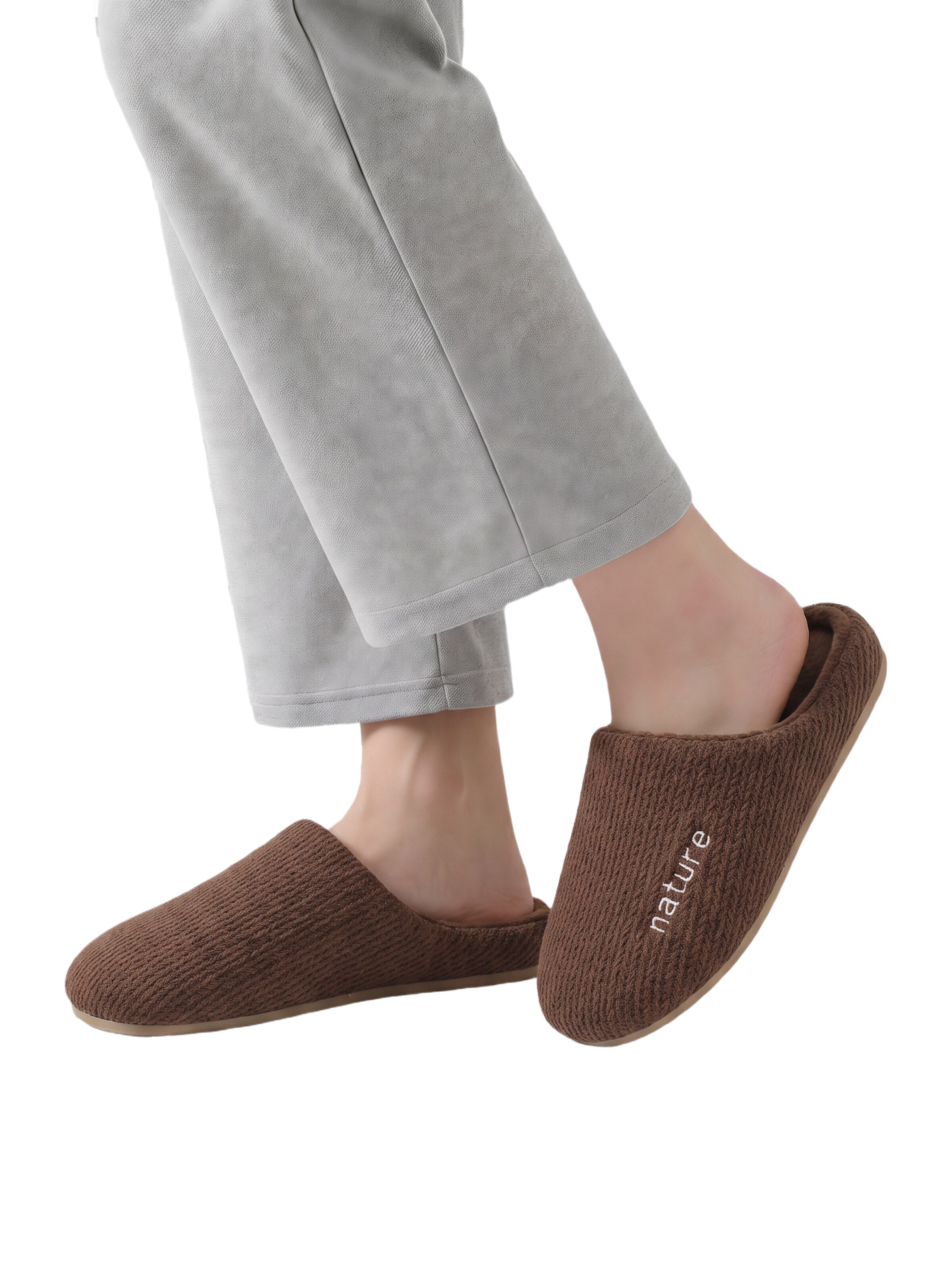 BONVERANO Slippers in Brown