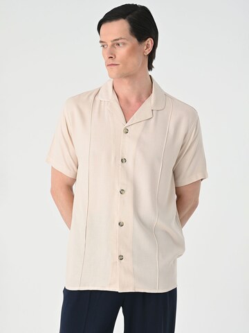 Antioch Regular fit Overhemd in Beige: voorkant