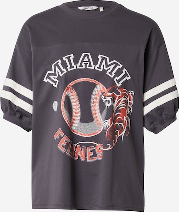 Monki Shirts i grå: forside