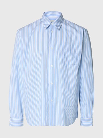SELECTED Button Up Shirt in Blue: front