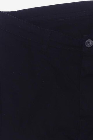 H&M Shorts in 32 in Black