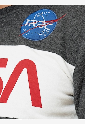 Redbridge Pullover McKinney NASA Print & Patches in Grau