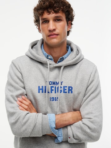 pilka TOMMY HILFIGER Megztinis be užsegimo