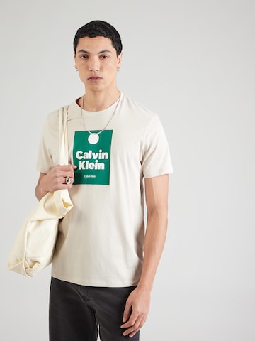 Calvin Klein Jeans Μπλουζάκι σε λευκό: μπροστά