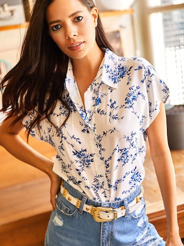 T-shirt olalook en bleu