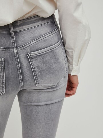 VILA Skinny Jeans 'Viekko' in Grijs