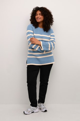 KAFFE CURVE Sweater 'Milla' in Blue