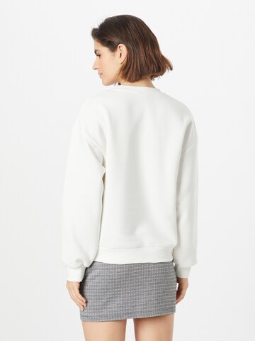 Gina Tricot Sweatshirt 'Riley' i vit