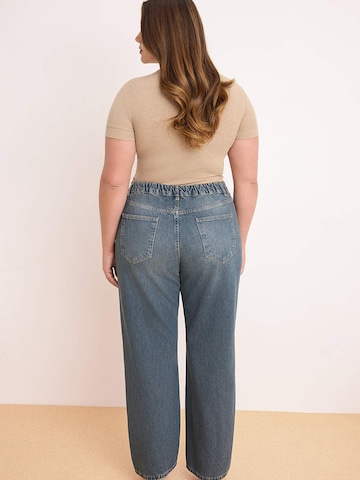 Trendyol Curve - Loosefit Vaquero en azul