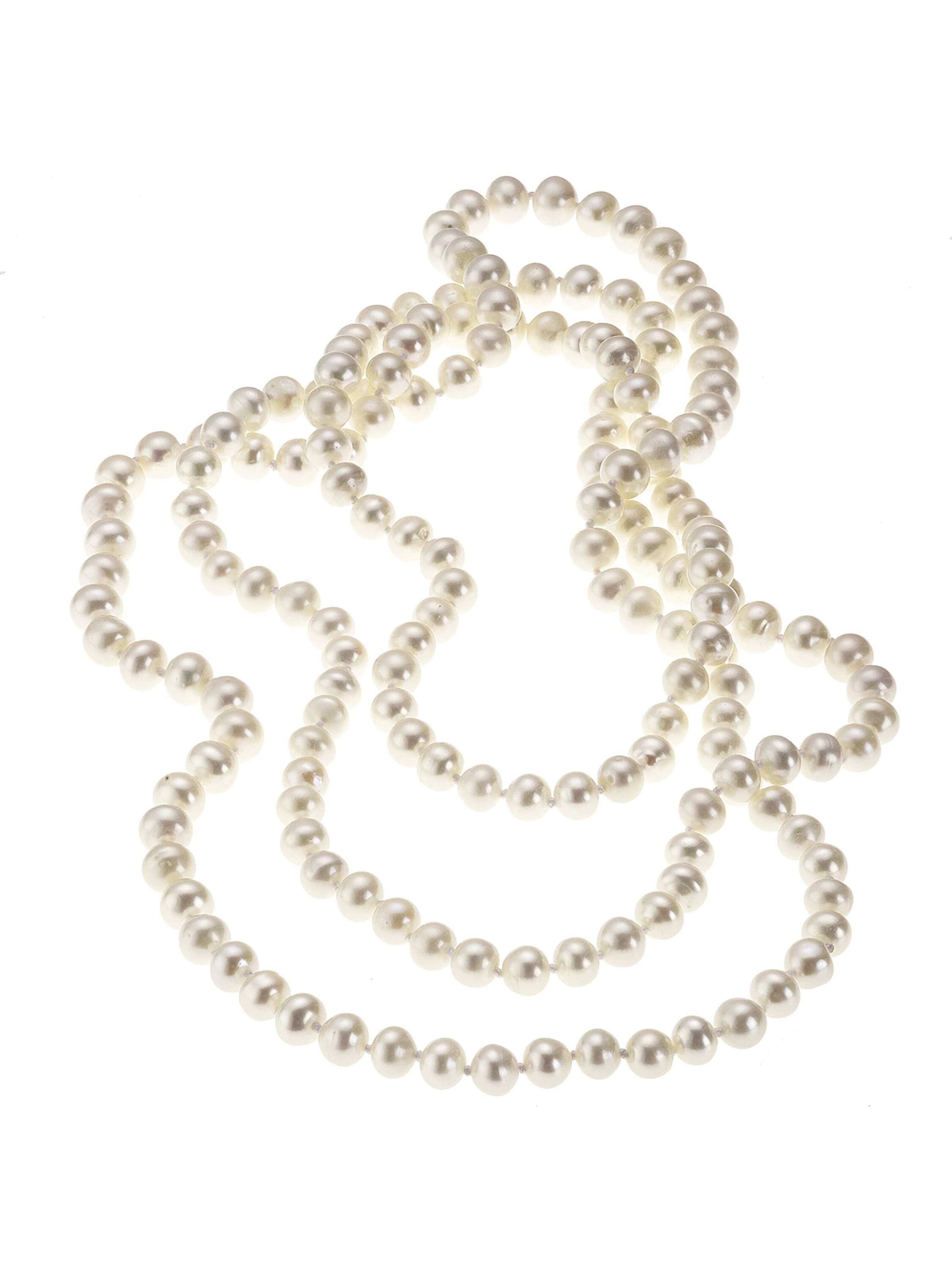 Zeeme Necklace in White: front