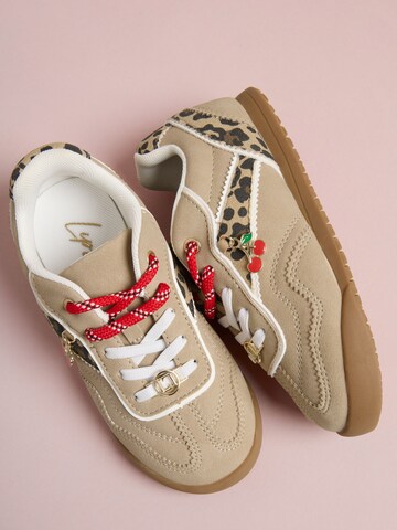 Lipsy Sneakers in Beige