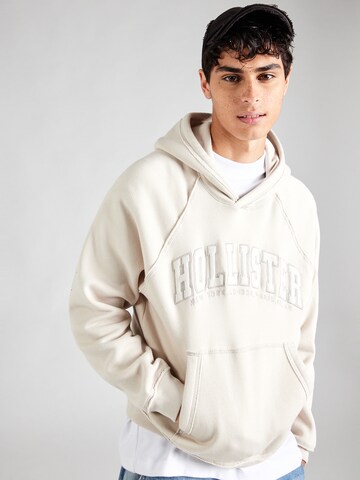 HOLLISTER Sweatshirt in White: front