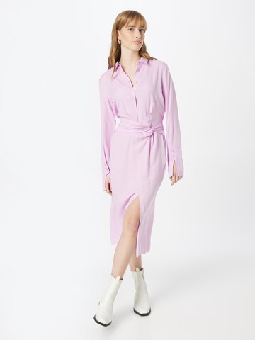 PATRIZIA PEPE - Vestido camisero en lila: frente