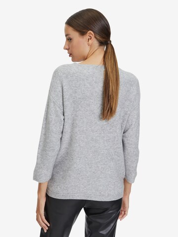 Cartoon Sweater in Grey