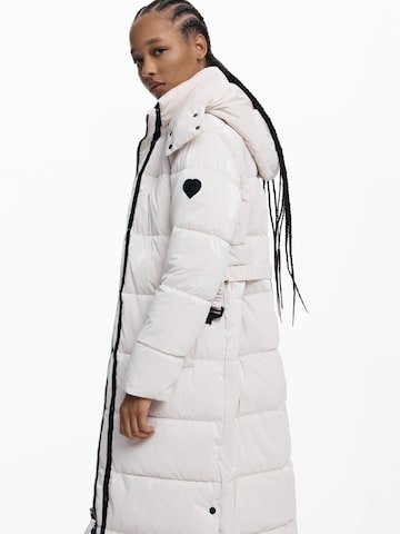 Veste d’hiver Desigual en blanc