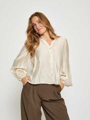 Peppercorn Koszulka 'Beth' w kolorze biały: przód