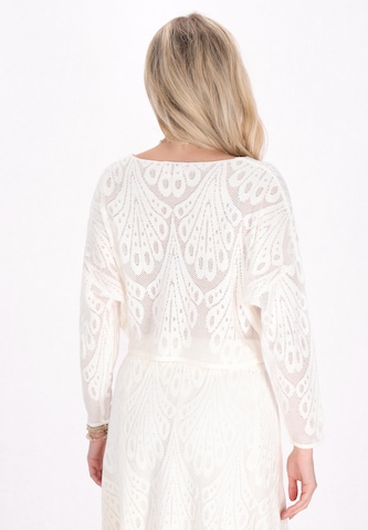 Pull-over 'Fashion Look' IZIA en blanc