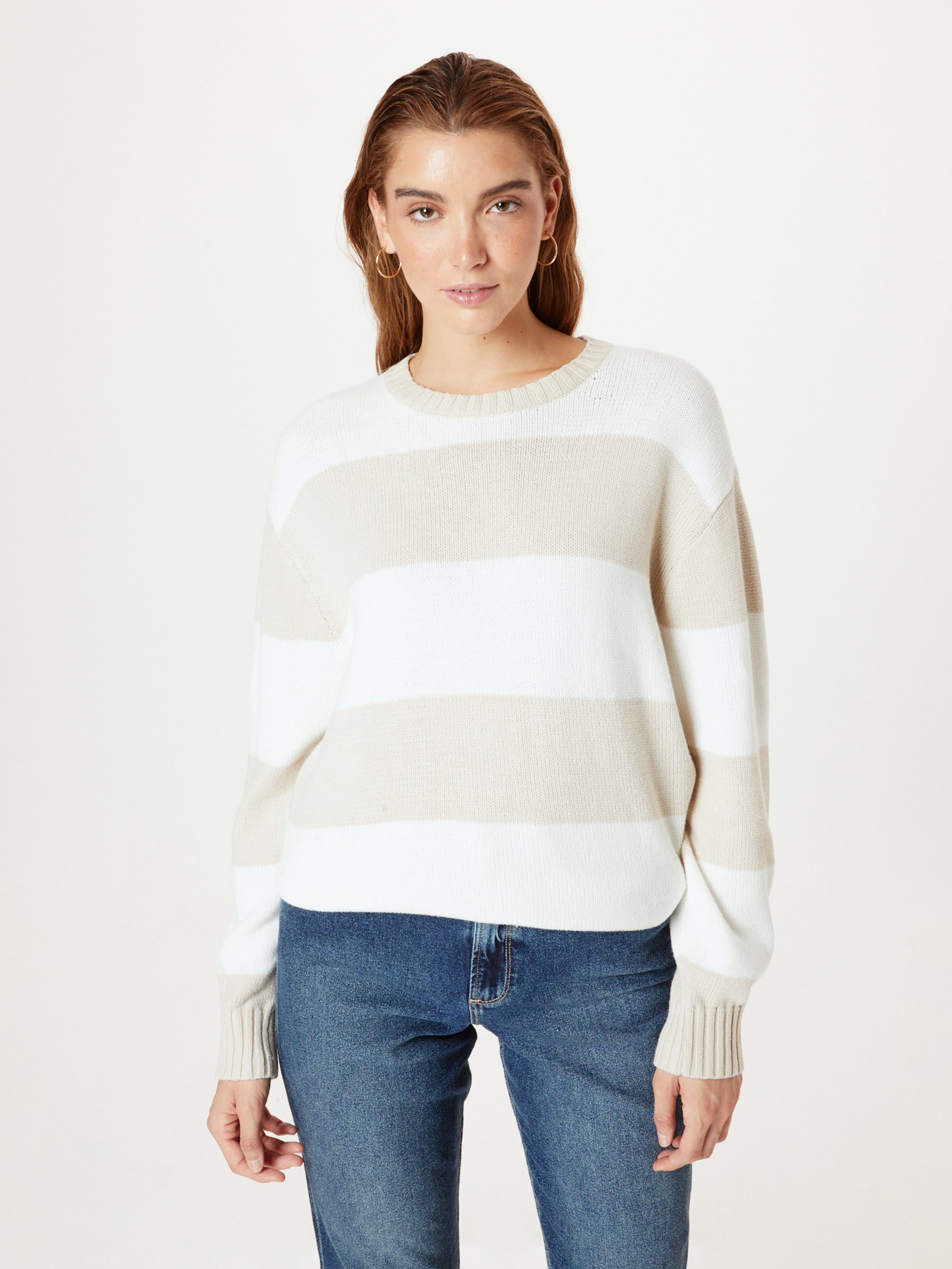 Hollister sweater clearance